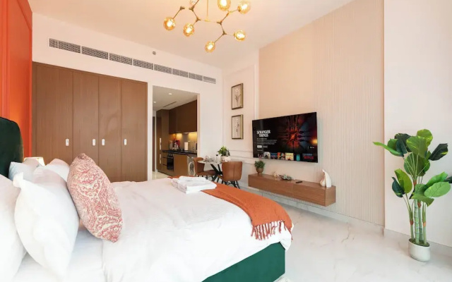 Luxury Studio with Pool - Azizi Vista