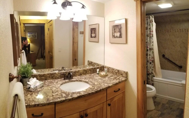 Park Place #C104 By Peak Property Management