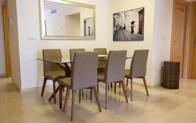 luxury modern apartment with terrace, pool and garage!