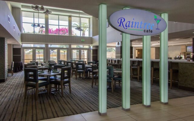 Holiday Inn Hotel & Suites Scottsdale North - Airpark by IHG