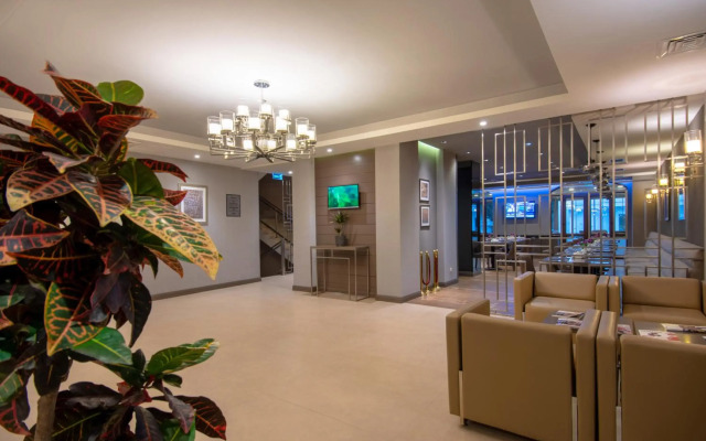City Avenue Hotel