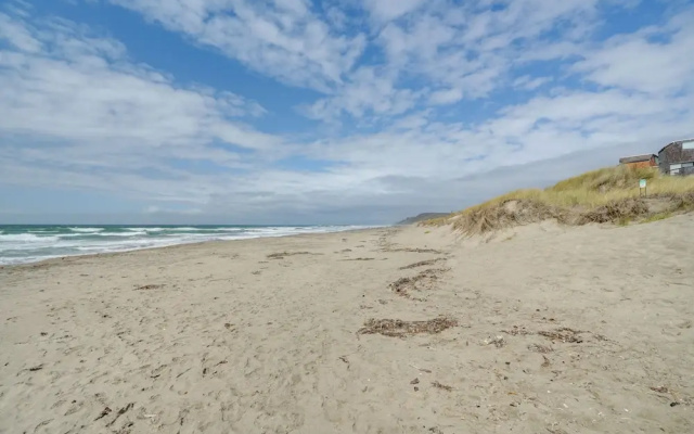 Oceanfront Watsonville Condo w/ Beach Access!