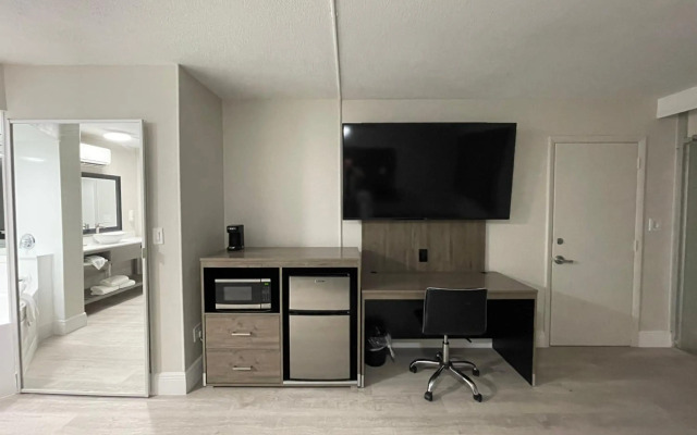 Quality Inn & Suites Airport/Cruise Port Hollywood