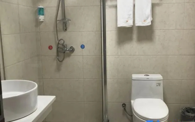 Tingyi Hotel, Lushan – Bathroom – Xiangtan