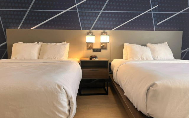 Comfort Suites Louisville Airport
