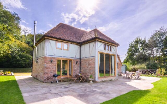Three Oaks Barn