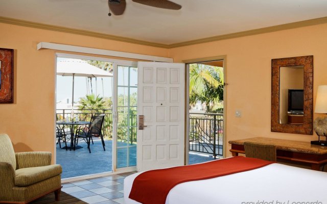 Holiday Inn Express & Suites La Jolla – Windansea Beach, an IHG Hotel