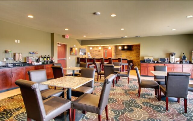 Cobblestone Hotel & Suites - Pecos