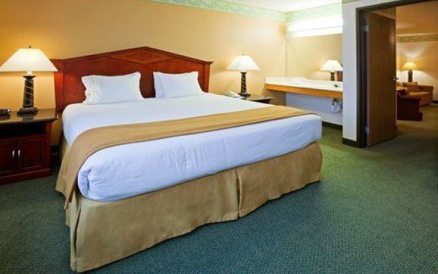 Holiday Inn Express Hotel & Suites Eagan (Mall Of America Area)