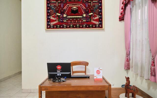 OYO 2061 Rizki Dhira Guest House Syariah