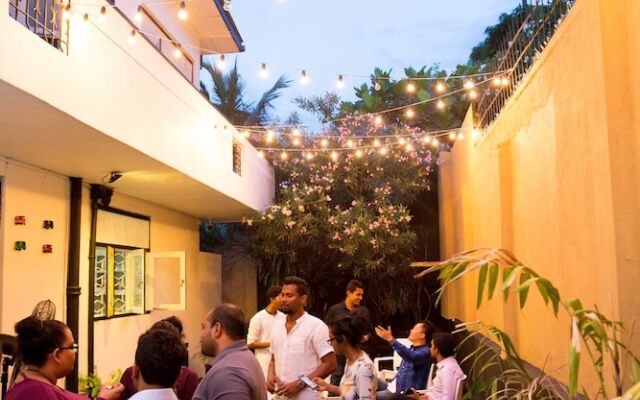 Tuk Tuk Hostels