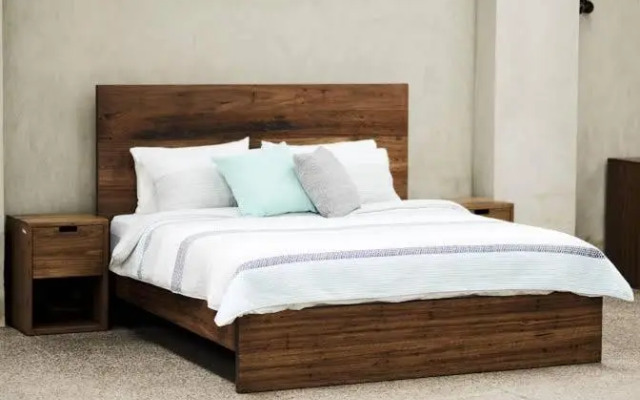 Hotel Elegant Near Airport Agha Khan Karachi Expo Center