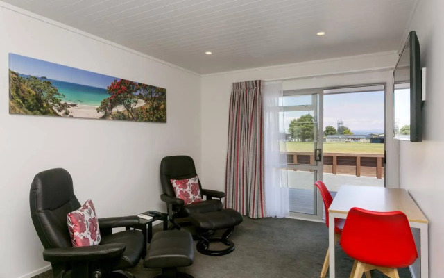 Birchlands Motel