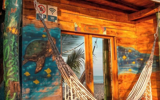 The Mompe Hostal Beach