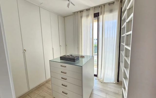 Stylish Luxe House with Garden Marsa