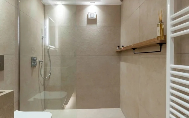 Glyfada Coastside Apartment