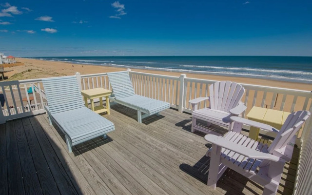 Nautical Nonsense - 8 Br Home