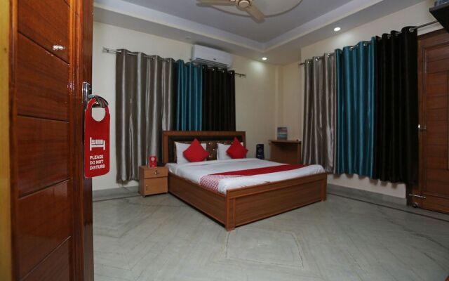 OYO 26921 Smg George 2