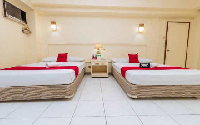 RedDoorz Plus @ AS Fortuna Cebu