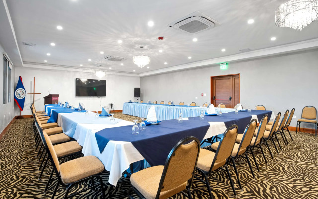 Best Western Plus Belize Biltmore Plaza