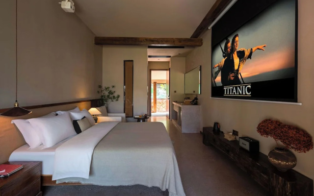 Xishuangbanna Jinghong Hidden in Nature