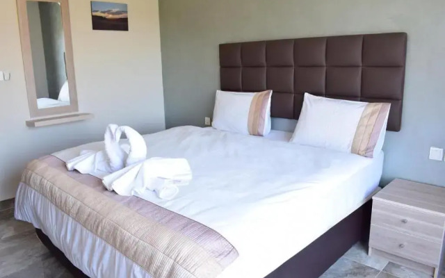 Baron Palace hotel suites