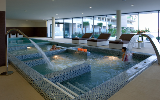 La Finca Resort