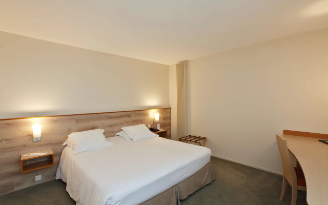 Best Western Plus l’Oree Paris Sud