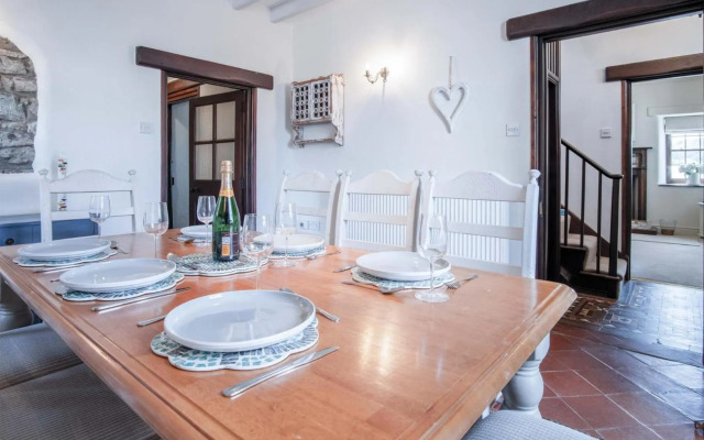 Tregoyr - 3 Bedroom Holiday Home - St Florence