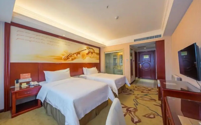 Vienna Hotel (Ji'an Railway Station)