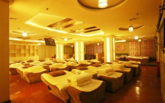 Grand Dragon Hotel