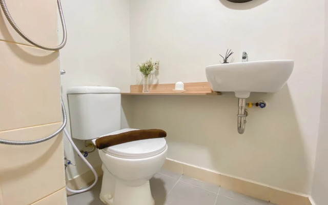 Affordable And Homey Studio Room At Meikarta Apartment