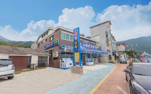 Geojedo Haeseong Beach Pension
