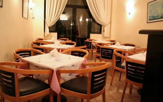 Aktaion City Hotel