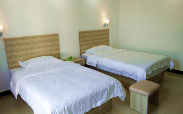 Guilin Yangshuo Jingying Huanle Village Holiday Inn