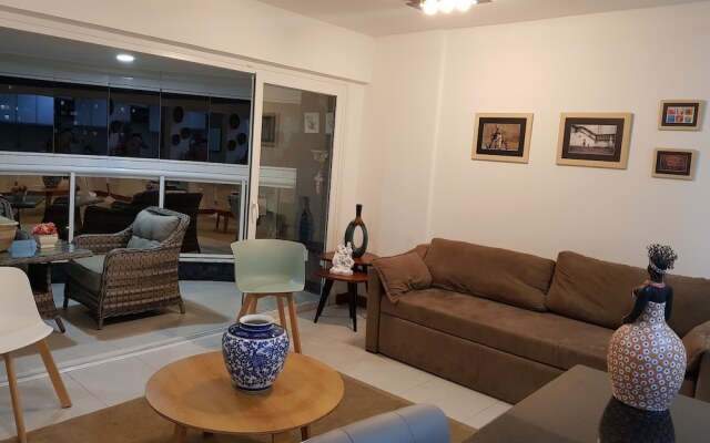 Apartamento na praia de Armação.