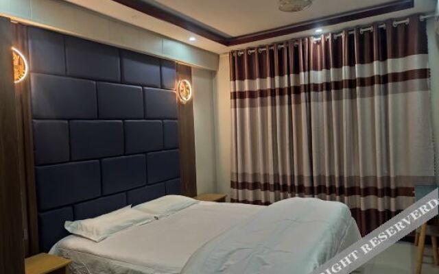 Zhoukou Tianranju Hotel