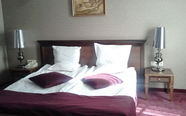 Yantra Grand Hotel -Sharlopov Hotels