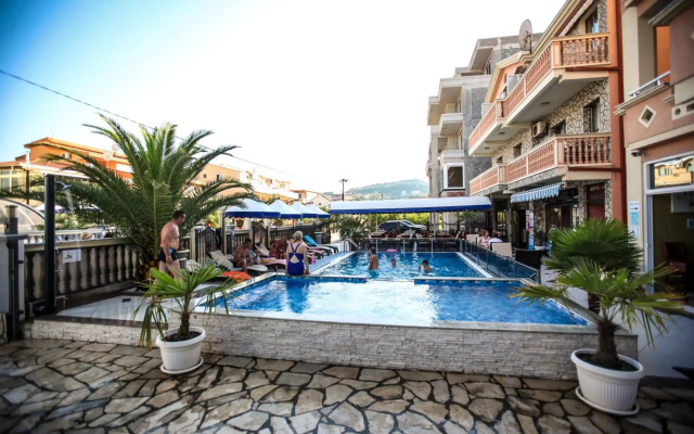 Aparthotel Villa Primafila