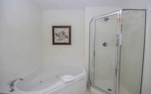 Lighthouse 215 3 Bedroom Condo