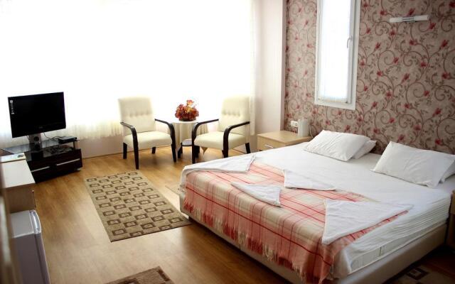 Calamie Hotel