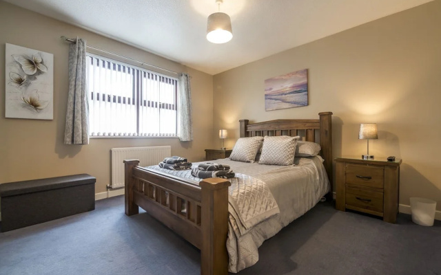 Harry's - 2 Bedroom Holiday Home - Tenby