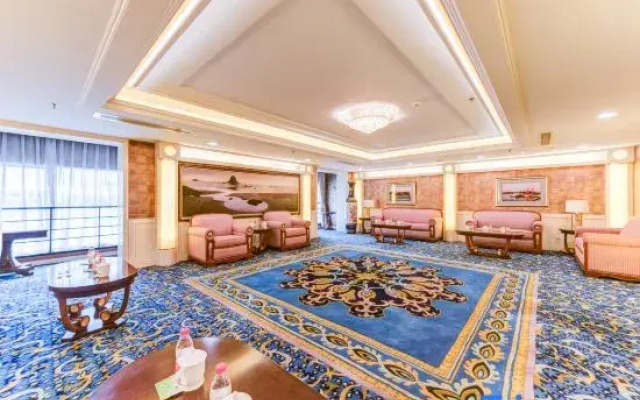 Shenhua Harbour International Hotel