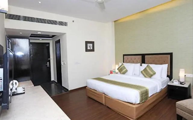 Fabhotel Prime Westend Inn