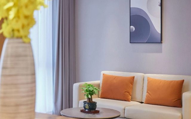 Luoyang Hesheng Hotel (Peony Plaza)