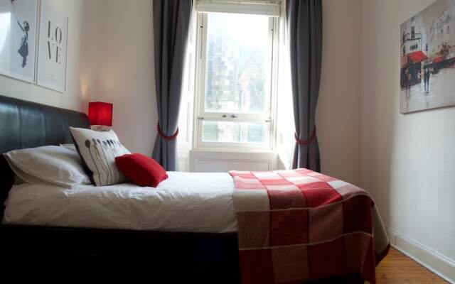 2 Bedroom Apartment With Castle Views