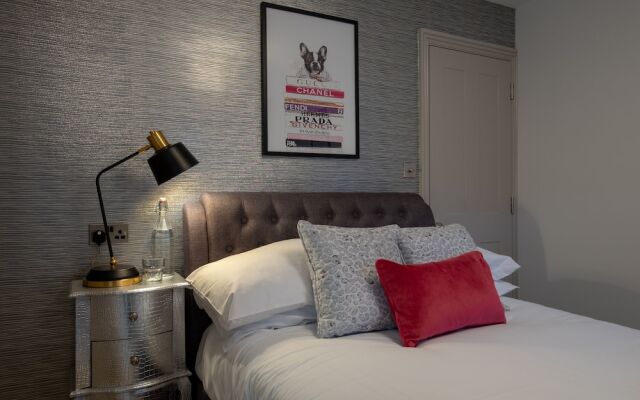 Kings House by Karah Boutiques