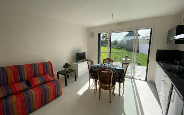 Charming Independent Apartment in Belz