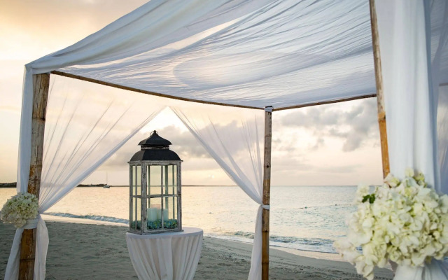 Beach House - All Inclusive Adults Only