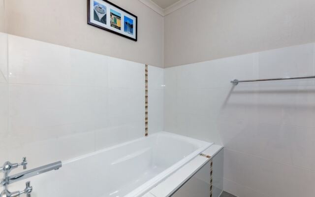 Bay Parklands, Beachside Paradise, 57/2 Gowrie Ave